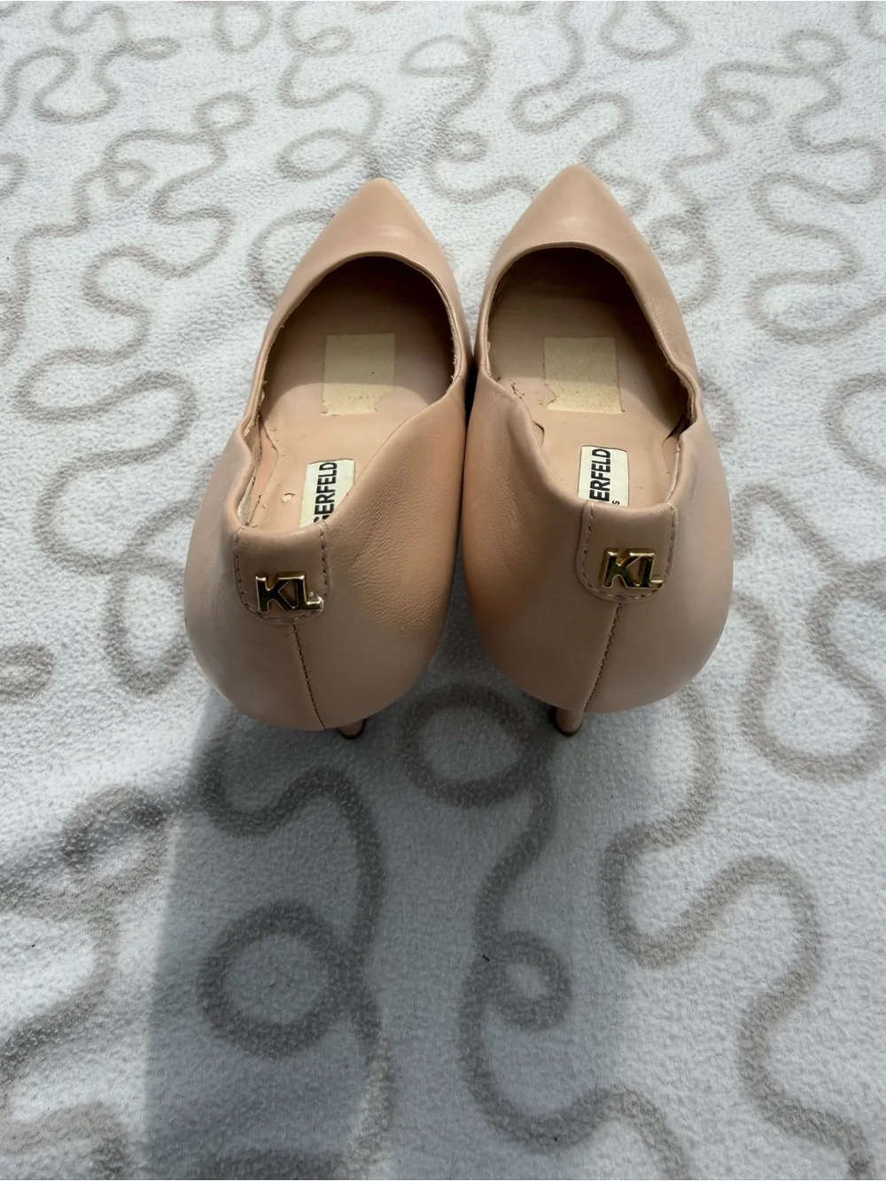 Karl Lagerfeld Beige Pointed-Toe Leather Pumps